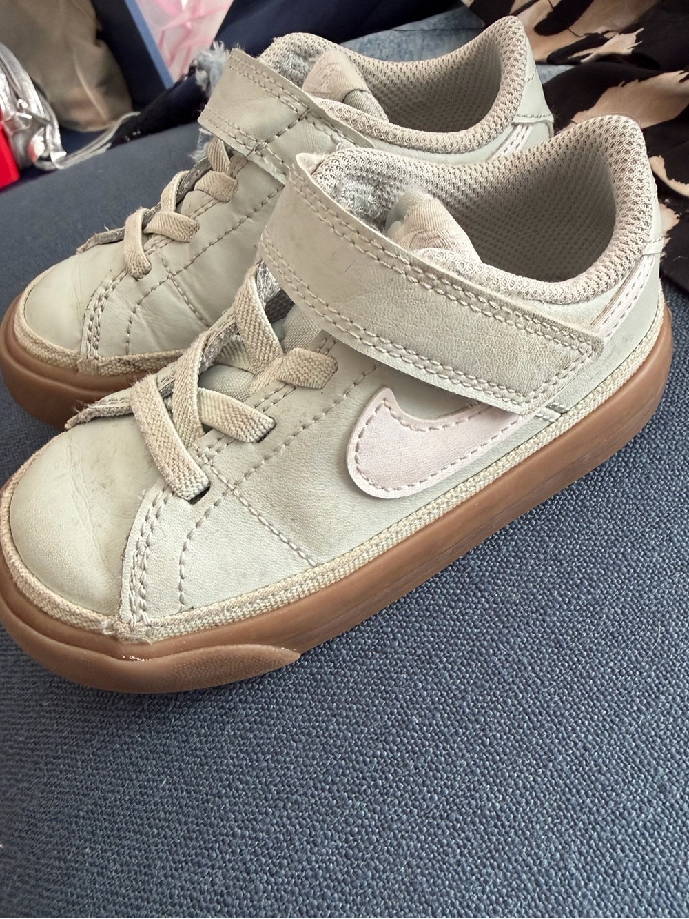 Nike Kids soft lime green color Leather Sneakers with Gum Sole